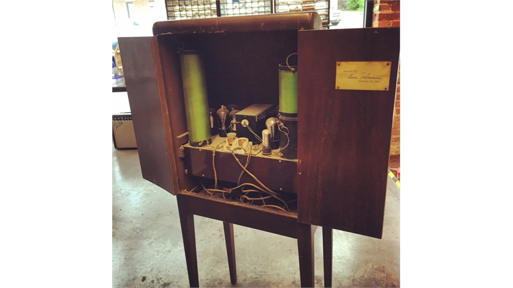 Original 1930's theremin built by Leon Theremin