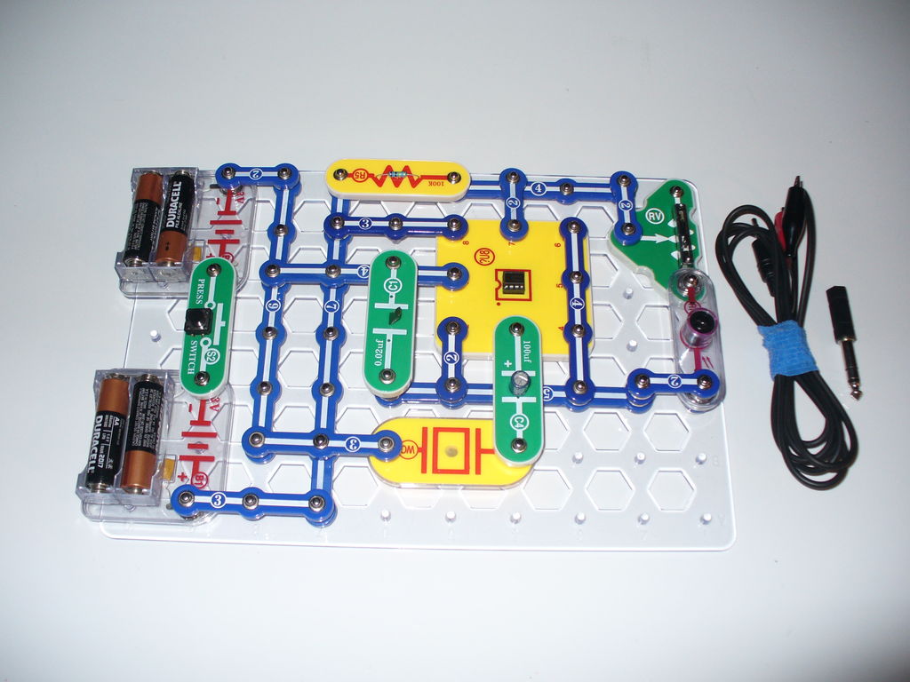 Snap Circuits Theremin